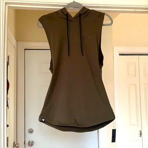 NWT Alpha Forward Women’s Cut Off Hoodie, Size M